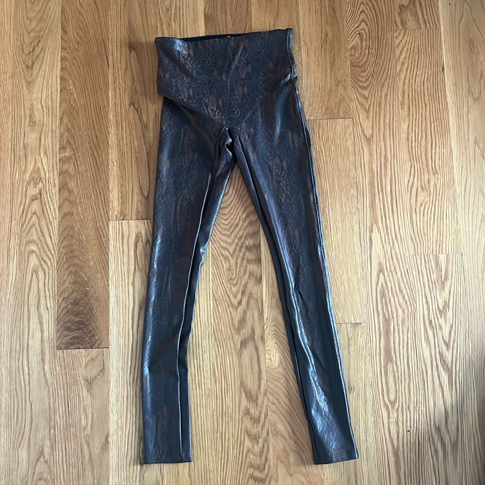 Snake print spanx leggings
